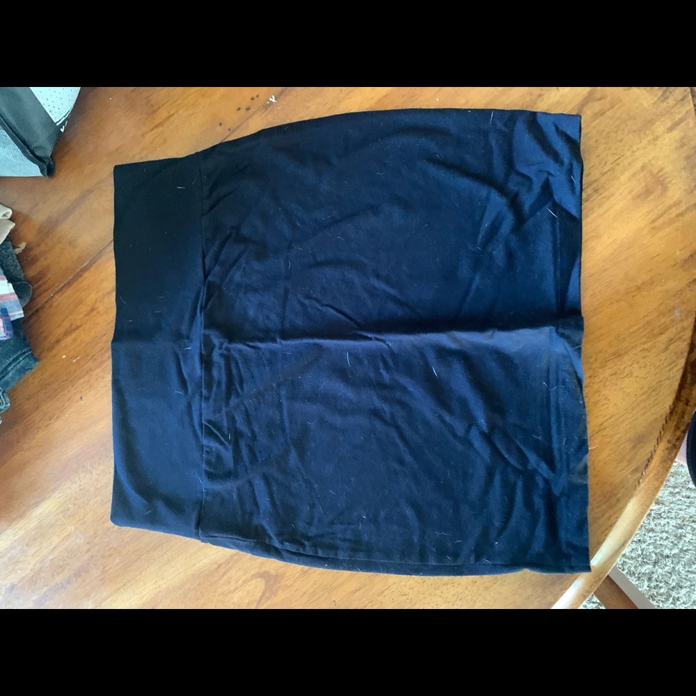 Black mini pencil skirt